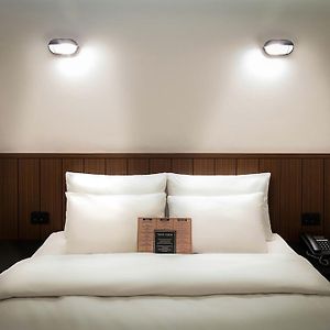 Lumia Hotel Myeongdong